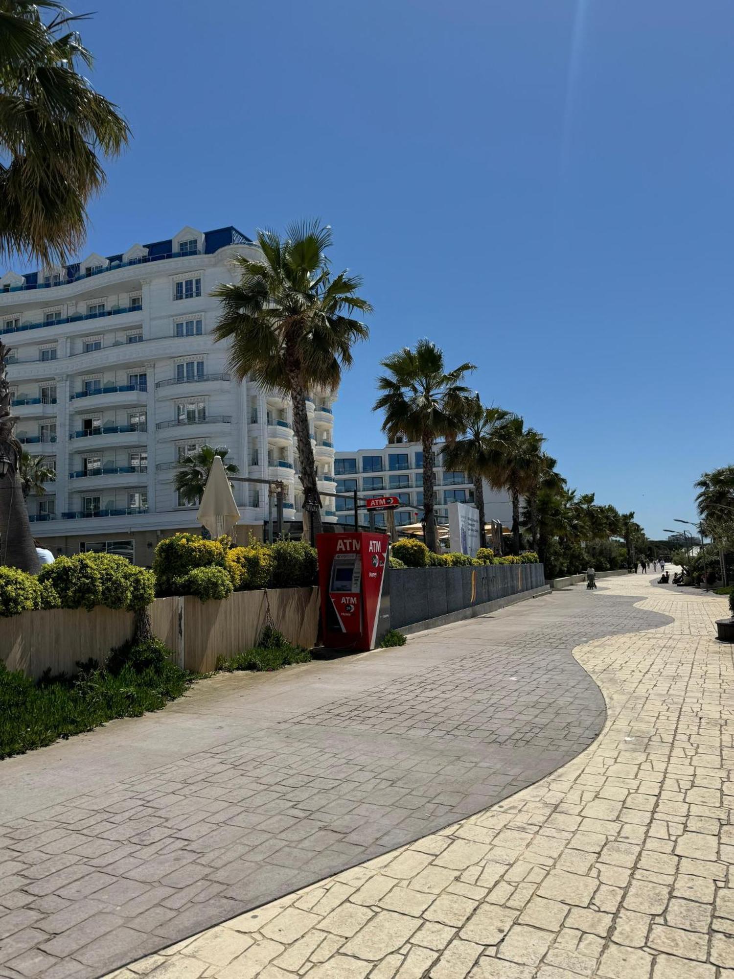 Orange Apartment Голем Екстериор снимка