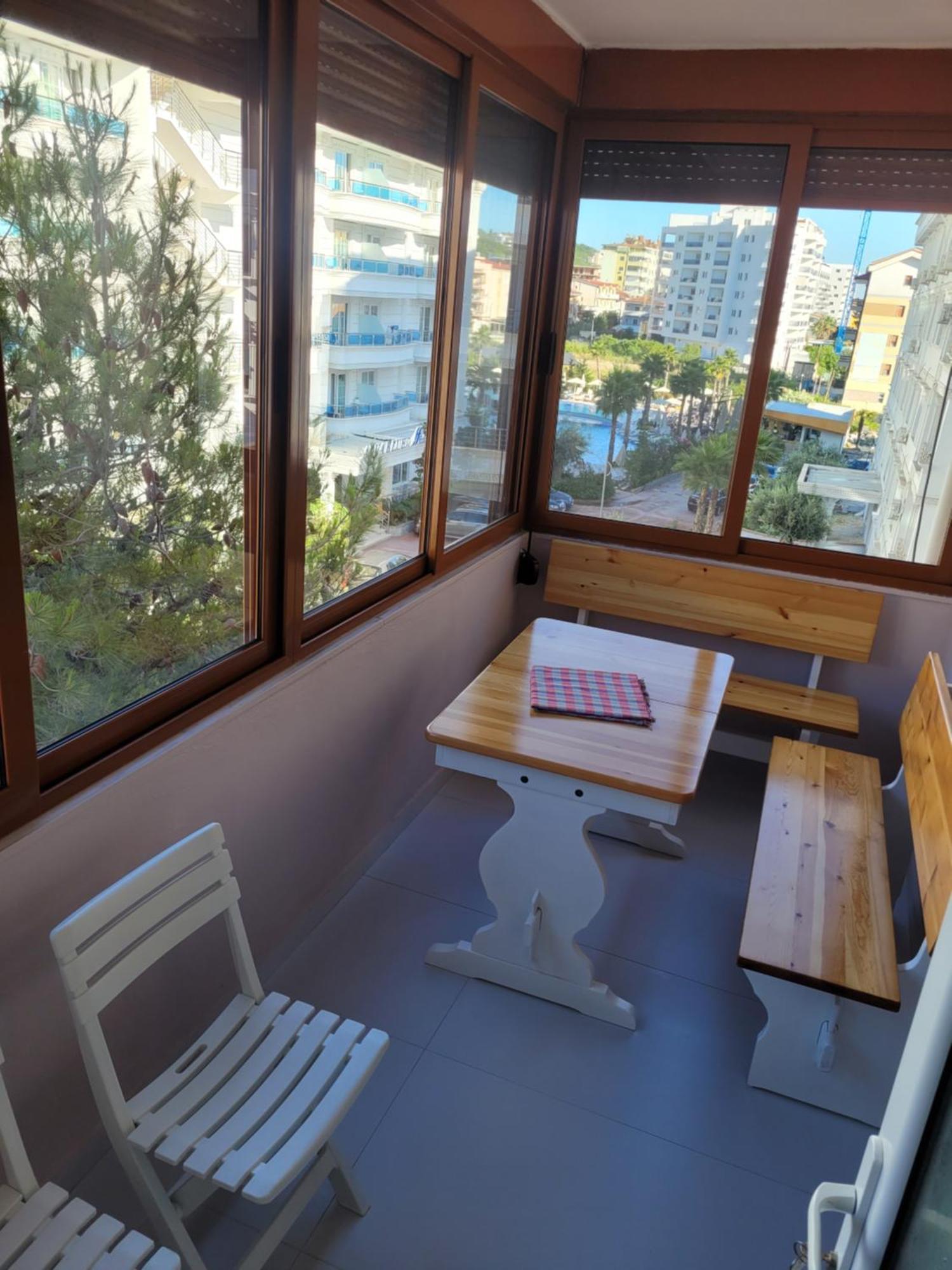 Orange Apartment Голем Екстериор снимка