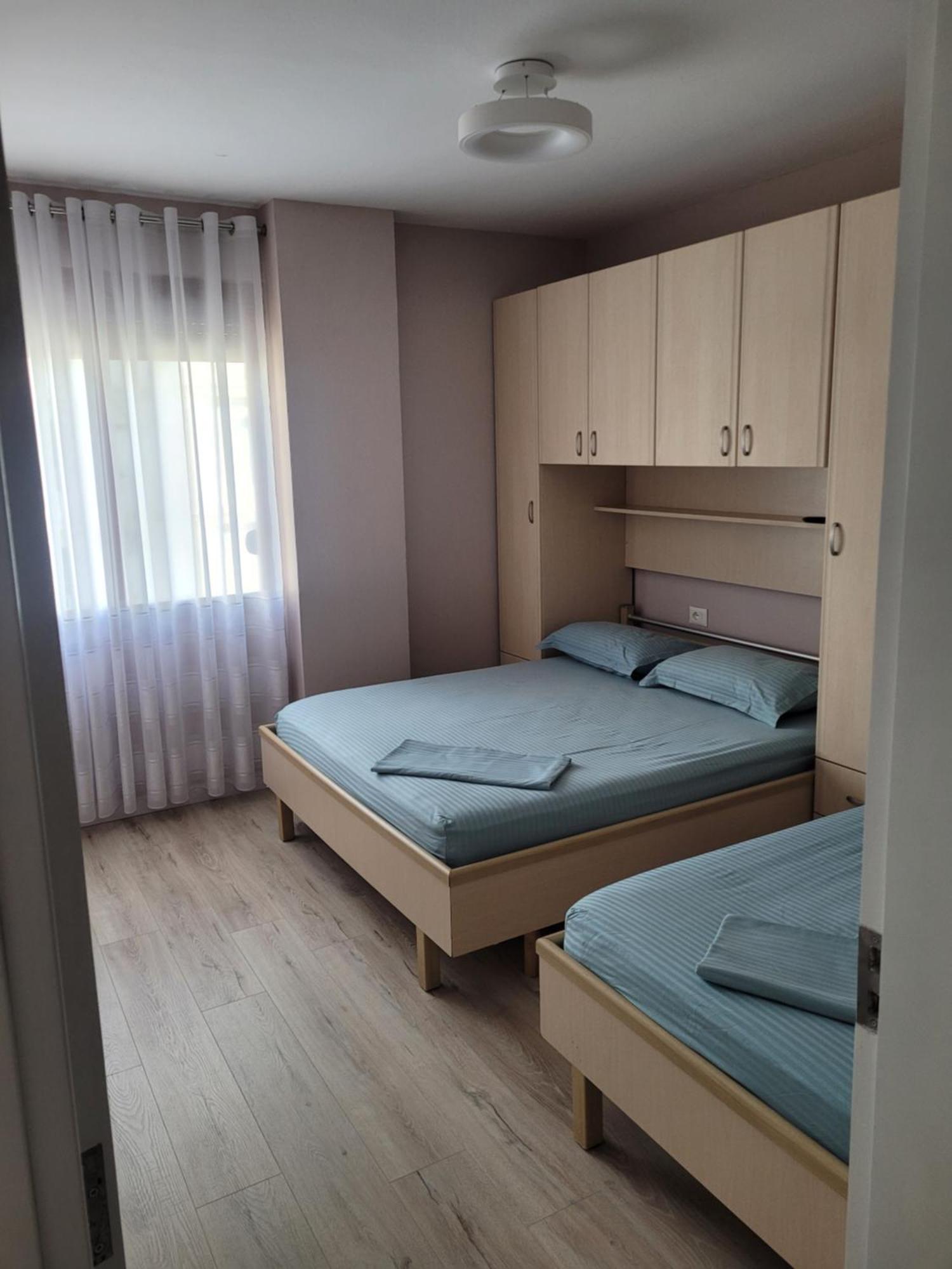 Orange Apartment Голем Екстериор снимка